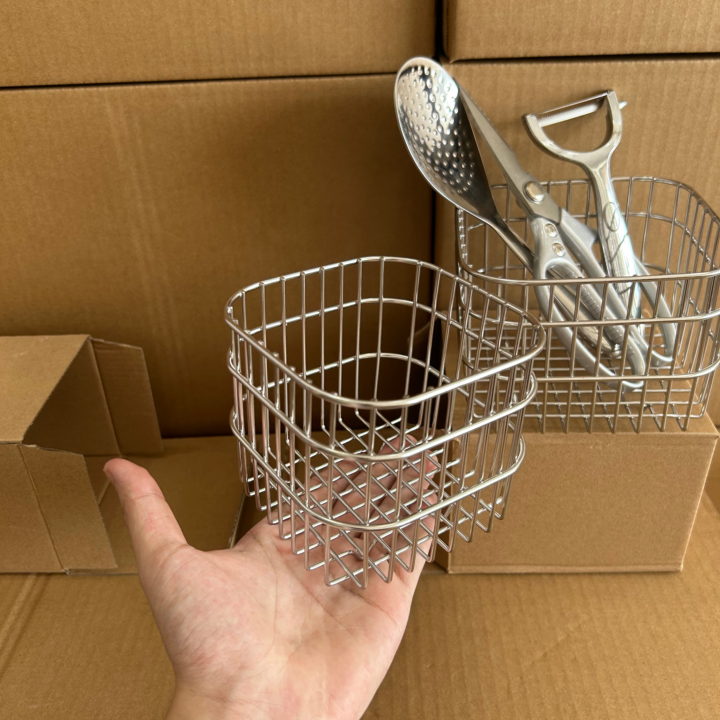 超实用的不锈钢收纳篮