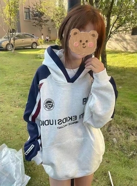 女童装国潮牌个性复古拼接撞色连帽卫衣秋冬新款小众感甜酷学院风