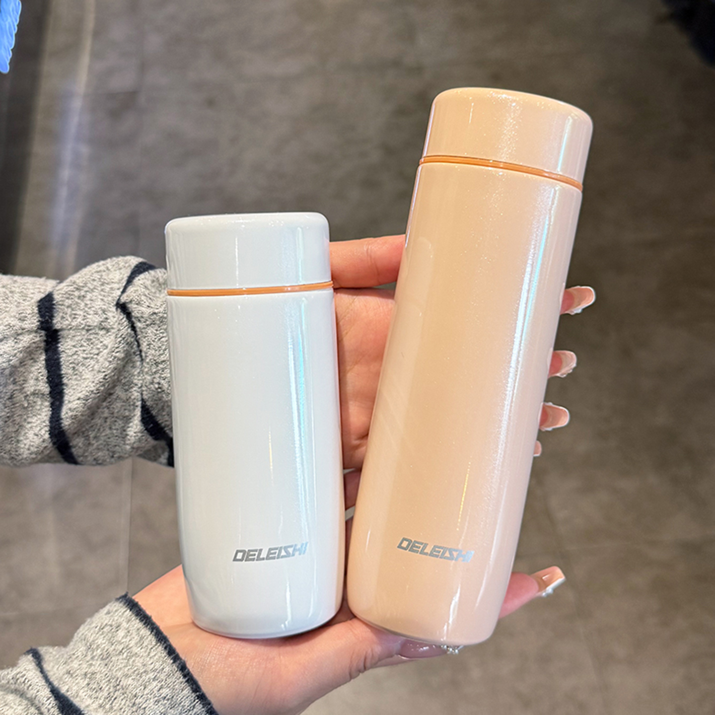 简约保温杯女2025新款高颜值小型水杯女士小巧便携304不锈钢杯子