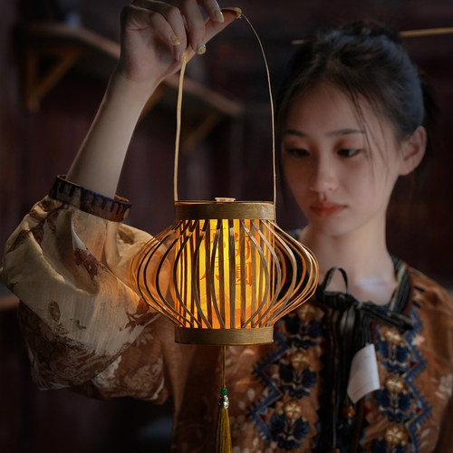 【国风】非遗纸藤灯笼