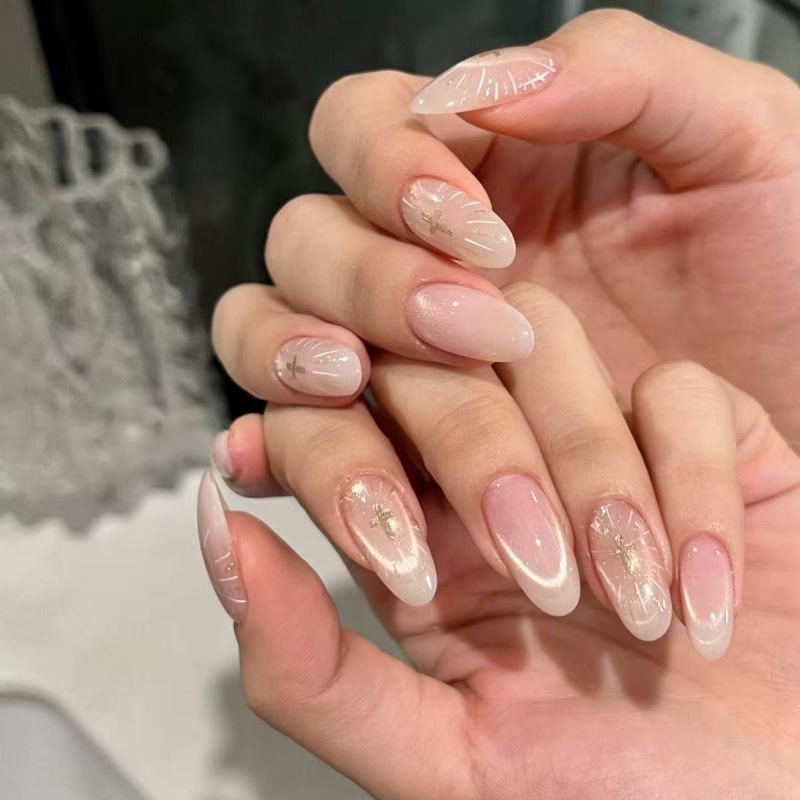 圣光神谕氛围感猫眼纯手工穿戴甲显白爆闪气质成品十字架美甲贴片