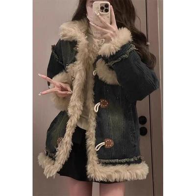 羊羔毛羊角扣牛仔外套女