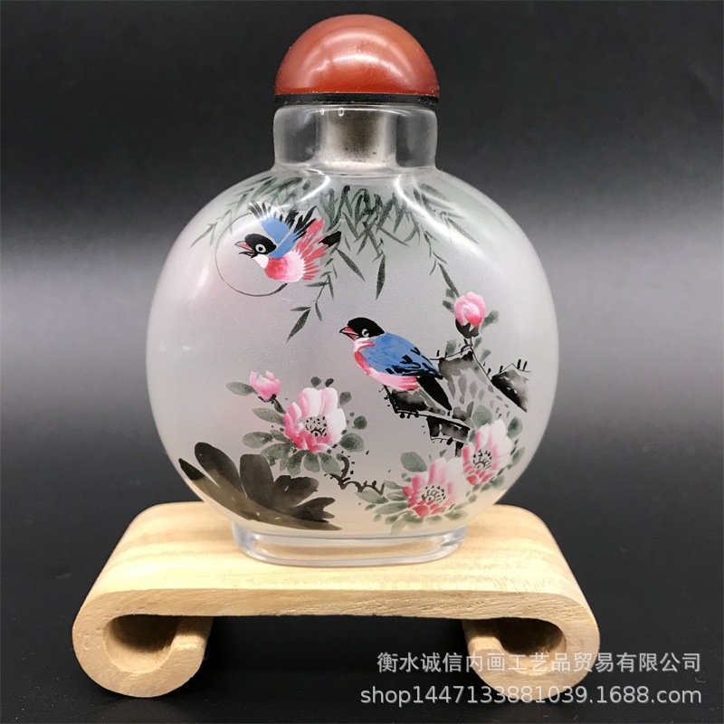 天然玛瑙鼻烟壶纯手工 高5CM 小容量精油瓶3-5 ML 民间特色手工艺