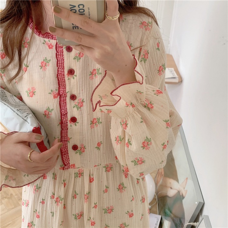 小碎花睡衣成套的(碎花女装睡衣)