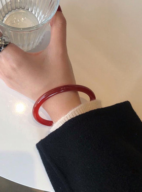 天然红玛瑙玉髓手镯女细圆条玉镯子少女古风红色本命年母亲节礼物