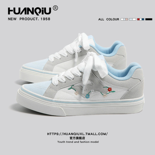 环球刺绣帆布鞋女款2026春季新款低帮休闲国潮滑板鞋校园风厚底鞋