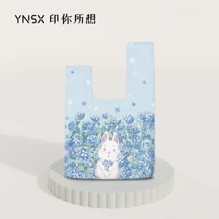 手腕包学生可爱迷你轻便手拿手腕帆布小包 联名yutou蓝色绣球新款