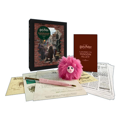 英文原版 Harry Potter Diagon Alley Collectible Set 哈利波特对角巷指南收藏礼品套装 含魔杖笔+毛绒+贴纸 进口英语原版书籍