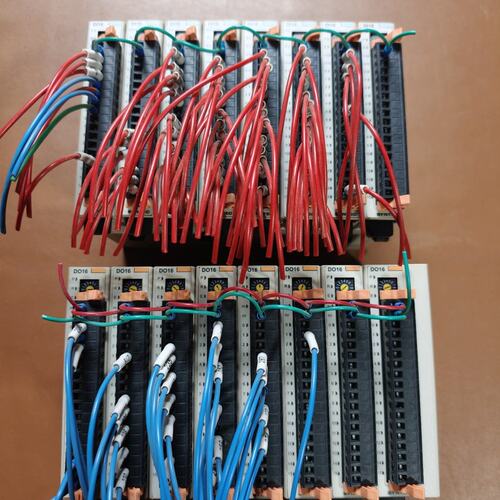 SYNTEC PLC模块F31-FC-16OUT-T16F31-FC-16OUT-T8F31-FC-16IN-T16