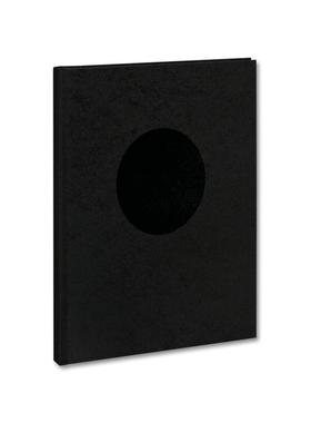 现货Terminus John Divola 一个位于摄影雕塑和装置有趣结合点的作品