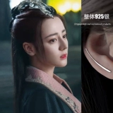 Универсальные небольшие дизайнерские серьги, простой и элегантный дизайн, коллекция 2022, тренд сезона