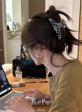 博主同款韩系格子醋酸抓夹高级感弧形发抓后脑勺盘发夹鲨鱼夹发饰