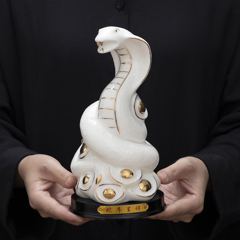 蛇年陶瓷蛇摆件十二生肖招财风水