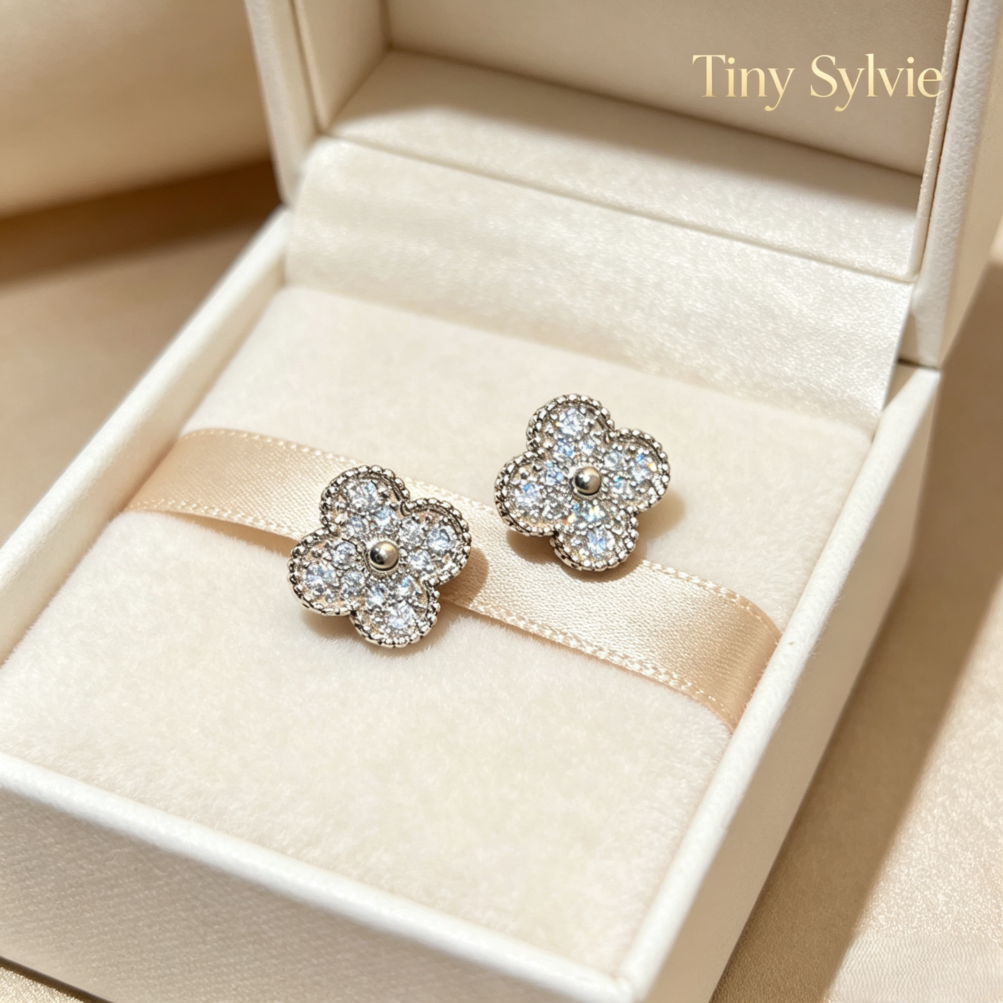 Tiny SylvieS925纯银针四叶花超闪水钻耳钉耳环小众轻奢气质耳饰