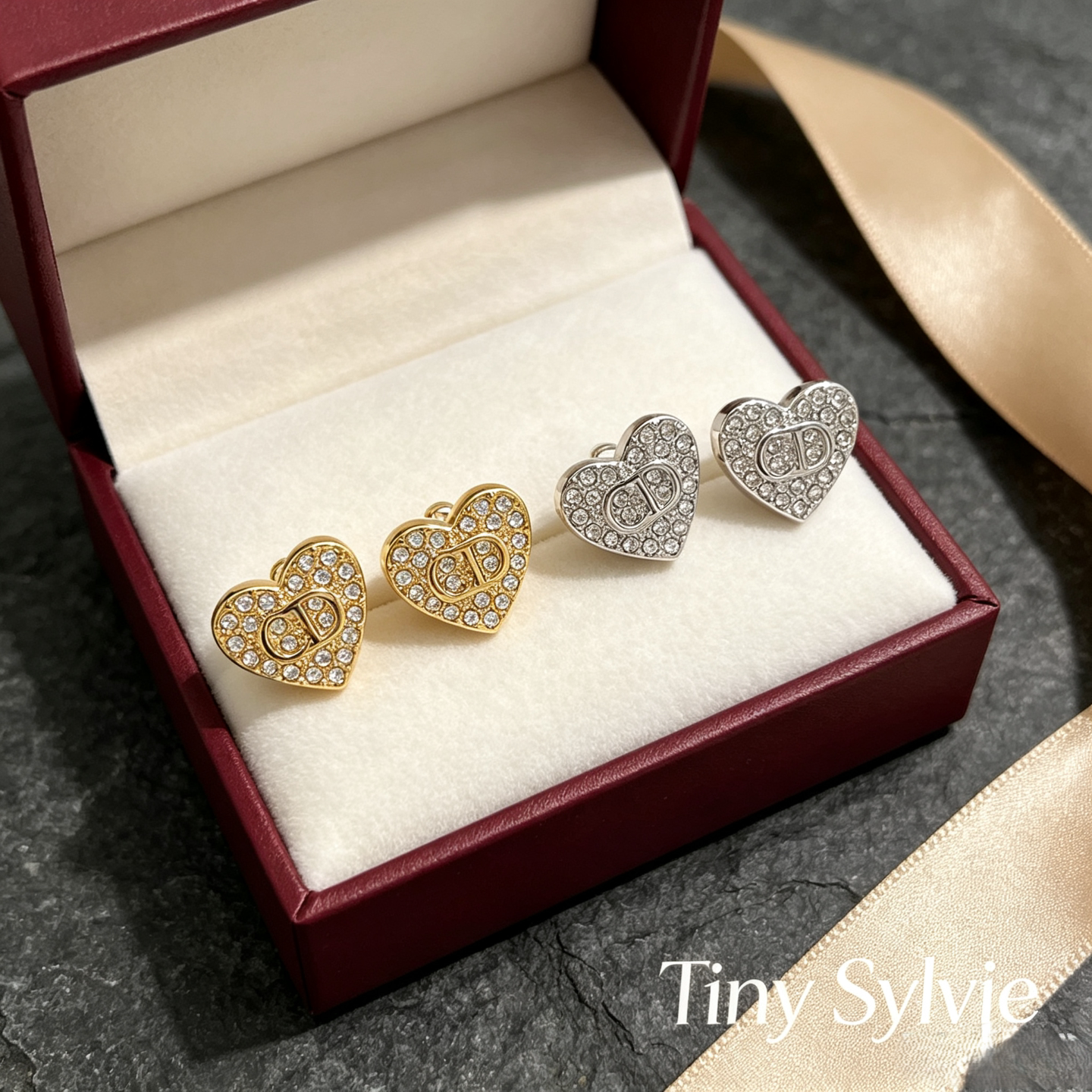 Tiny Sylvie轻奢满钻爱心mini耳钉女设计师款高级感气质精致耳环
