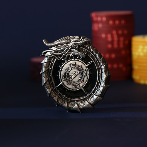 POKERABOVE星扑克臻选龙年压牌器