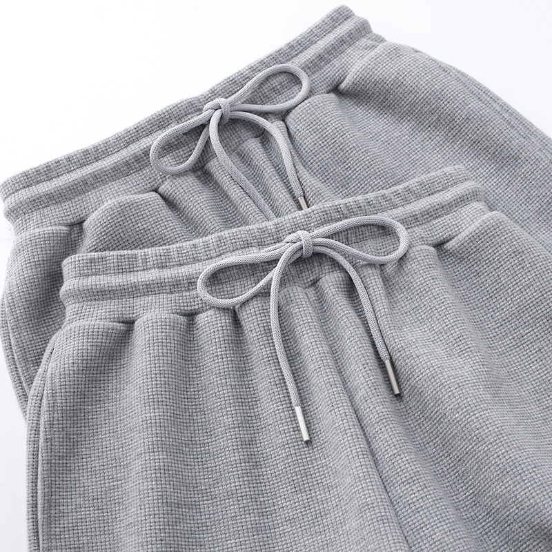 A PAIR OF SWEATPANTS TO WEAR  WAFFLE LIGHT GRAY LOOSE LEGGINGS MENS CASUAL DRAWSTRING SWEATPANTS WOMEN