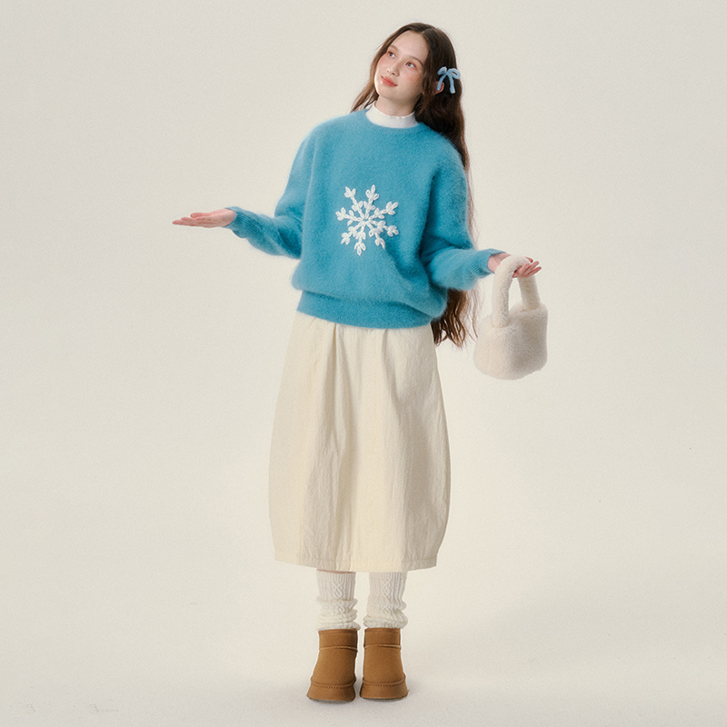ANNATTO 一朵雪花 2024冬新款加厚套头上衣宽松慵懒高级感毛衣女