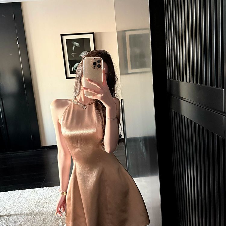 香港潮牌高级设计感连衣