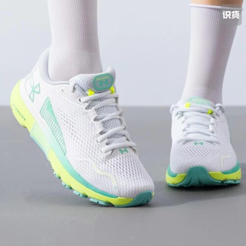 Under Armour/安德玛HOVRInfinite 5防滑耐磨运动跑鞋3026550-101