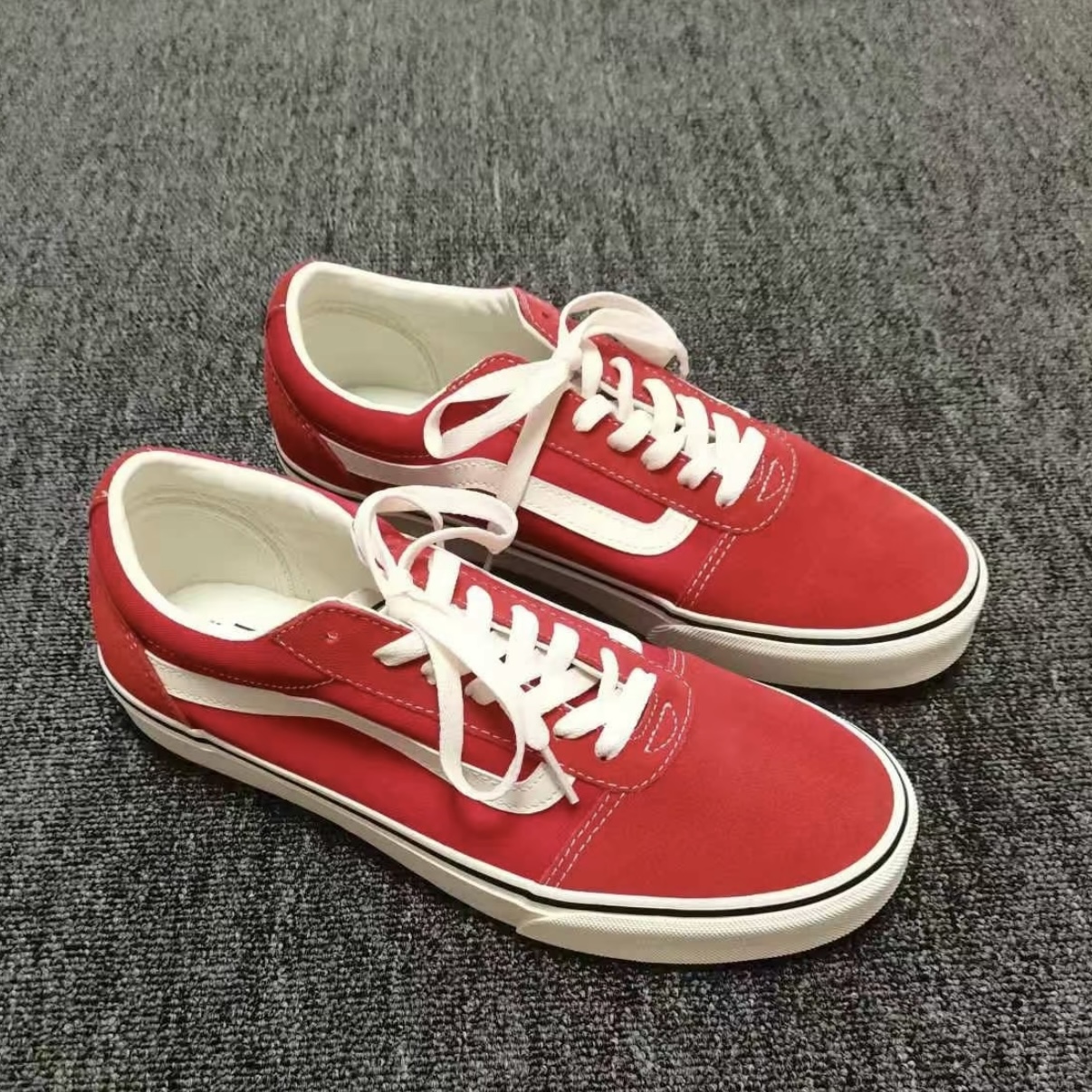 Vans Ward 舒适百搭 低帮 板鞋 男女同款 红色VN0A5HTSBOP吴