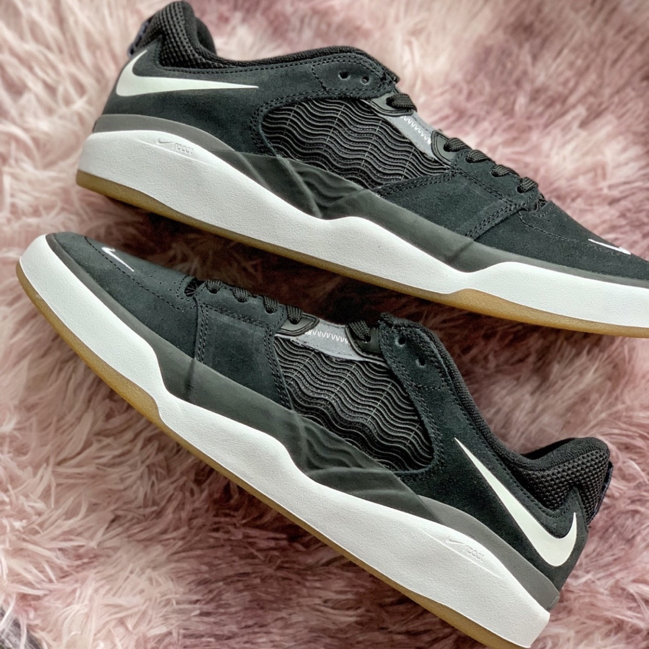 Nike SB Ishod小倒钩复古舒适透气休闲板鞋黑色/白色DC7232-001黄