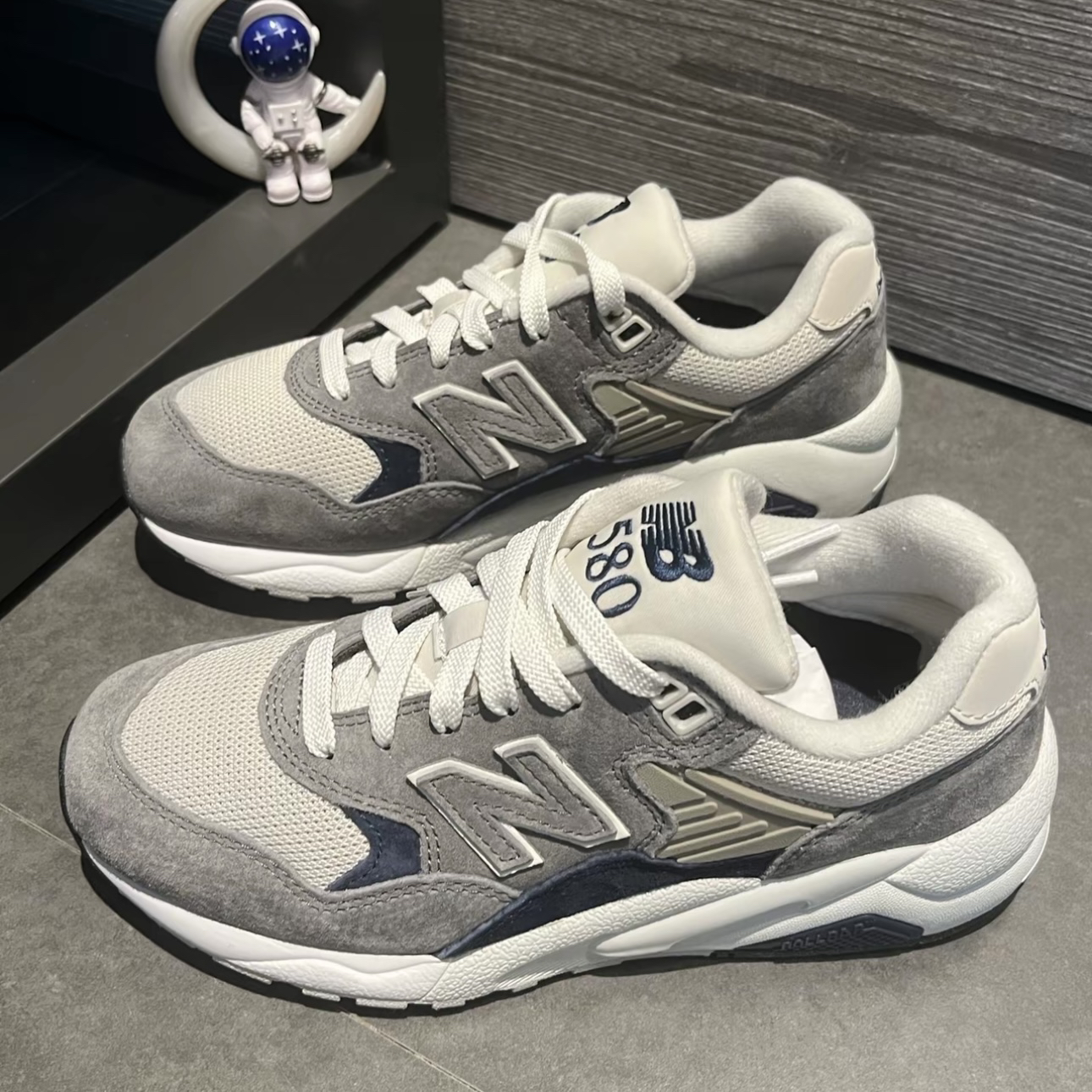 New Balance 580 防滑 轻便透气 耐磨舒适 运动休闲鞋MT580RCB