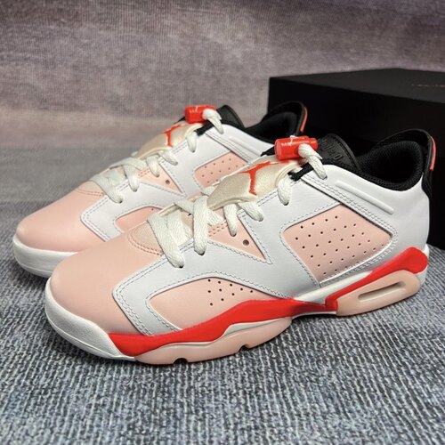 Air Jordan 6 运动休闲鞋 防滑缓震支撑休闲鞋768878-102黄