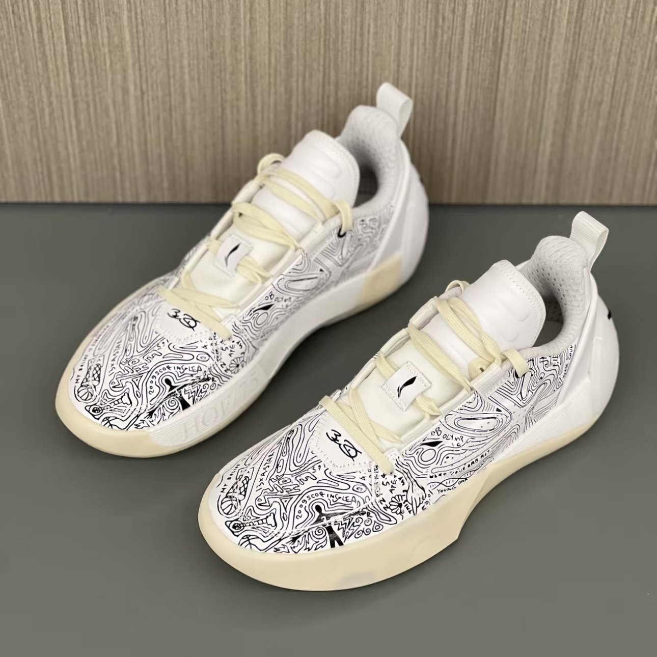 李宁 韦德之道 全城12Encore全掌䨻稳定耐磨篮球鞋ABAU051-4吴