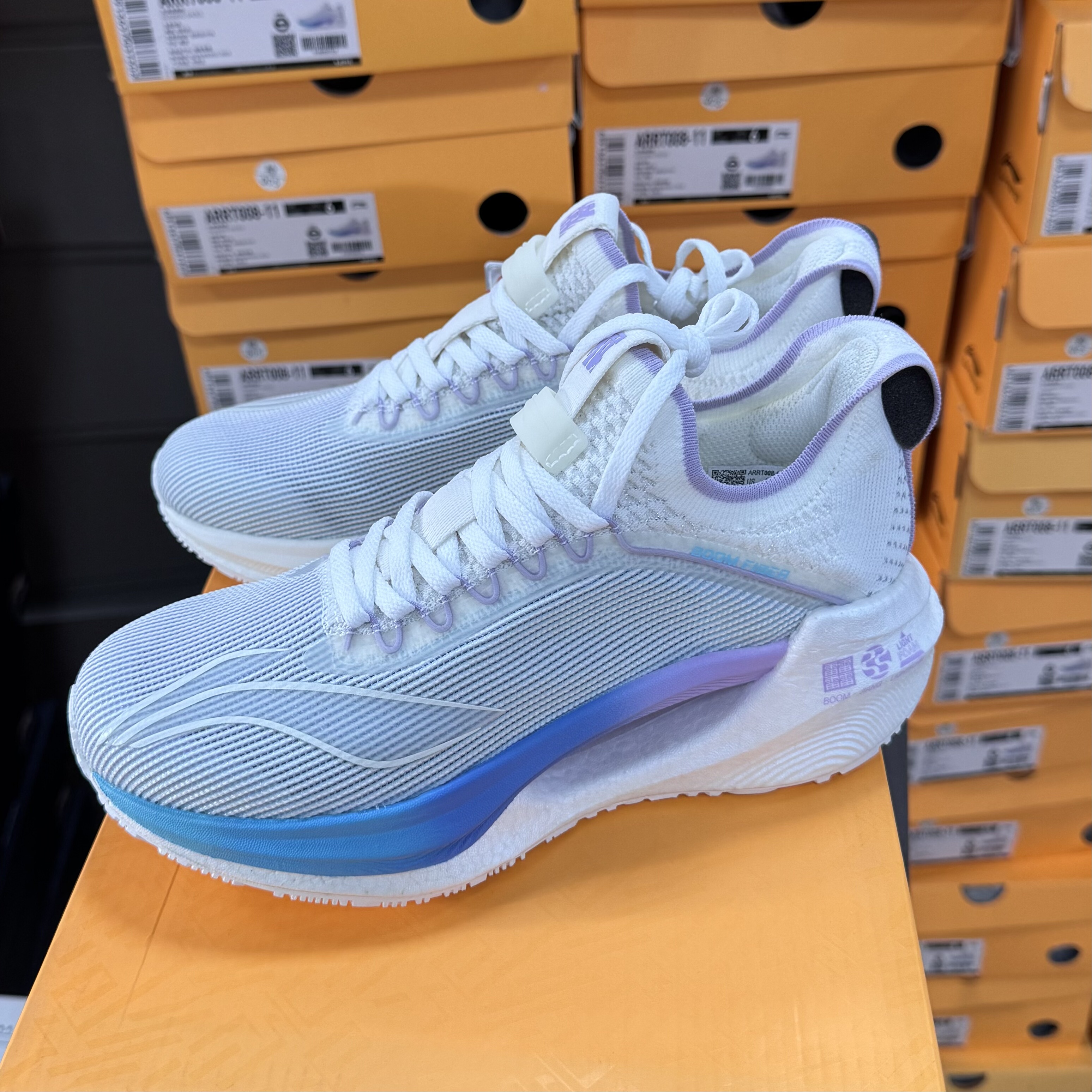 李宁 绝影Essential䨻科技 缓震回弹 透气 跑鞋ARRT008-11