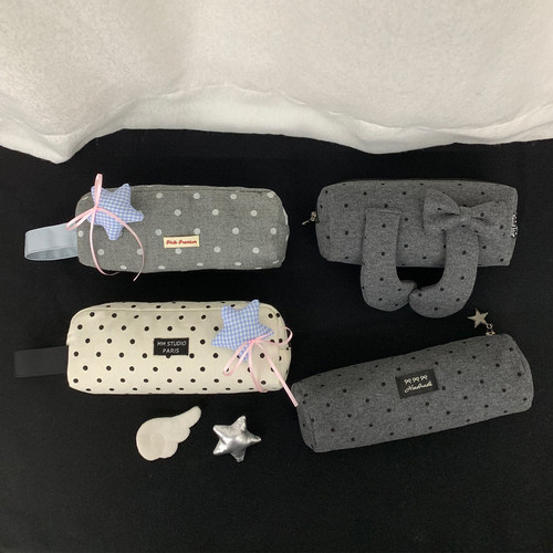 可收纳30支笔波点笔袋女生文具袋
