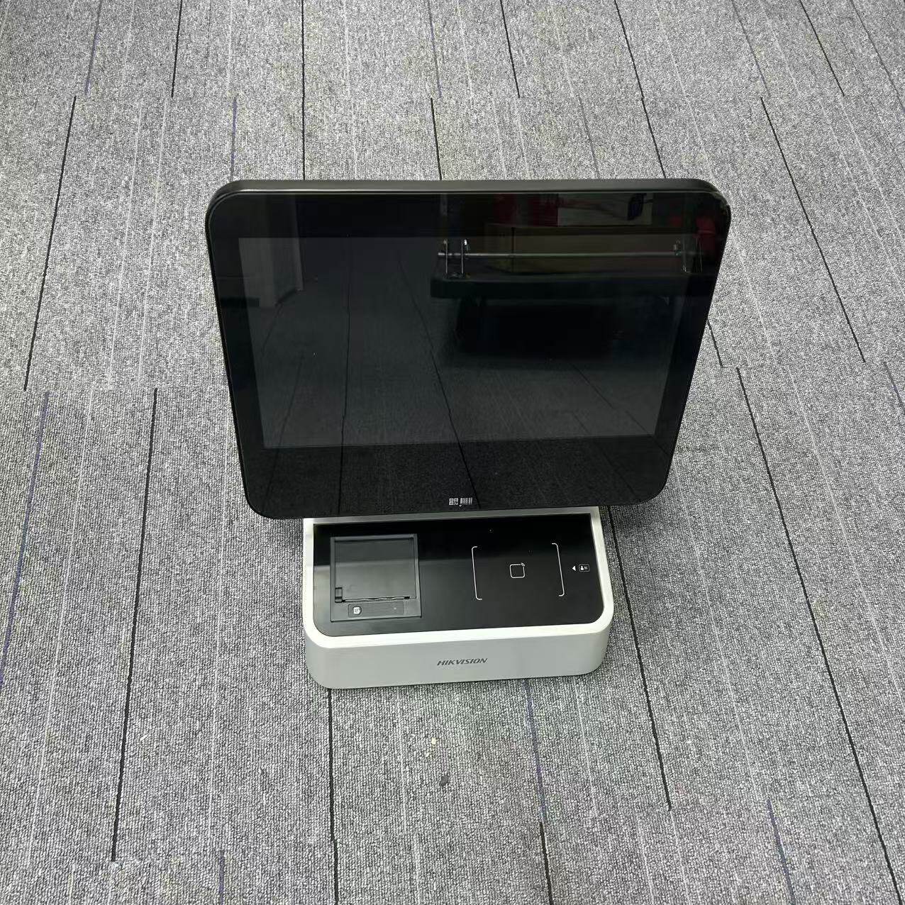 现货海康全新台式双屏人证访客机DS-K5022 DS-K5022