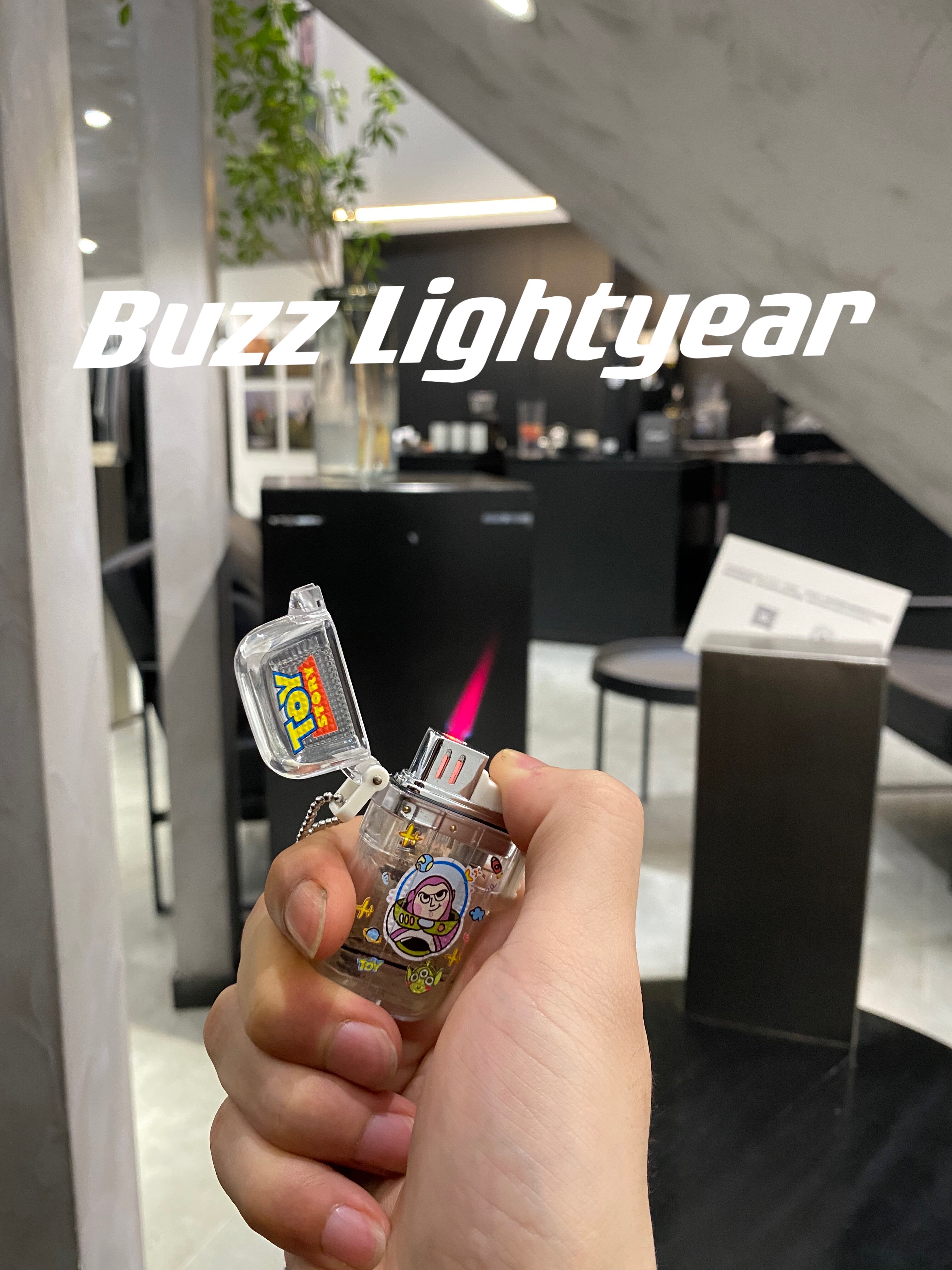 巴斯光年卡通粉色打火机