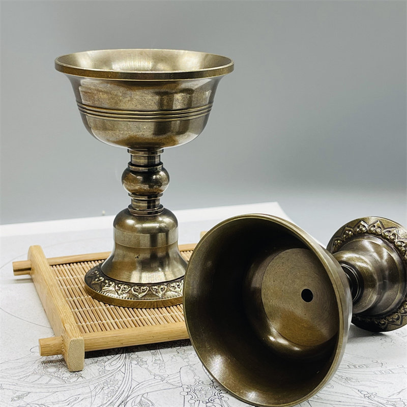 保真纯铜精致灯盏西藏式黄铜家用酥油灯座仿古长明油灯台佛堂供杯