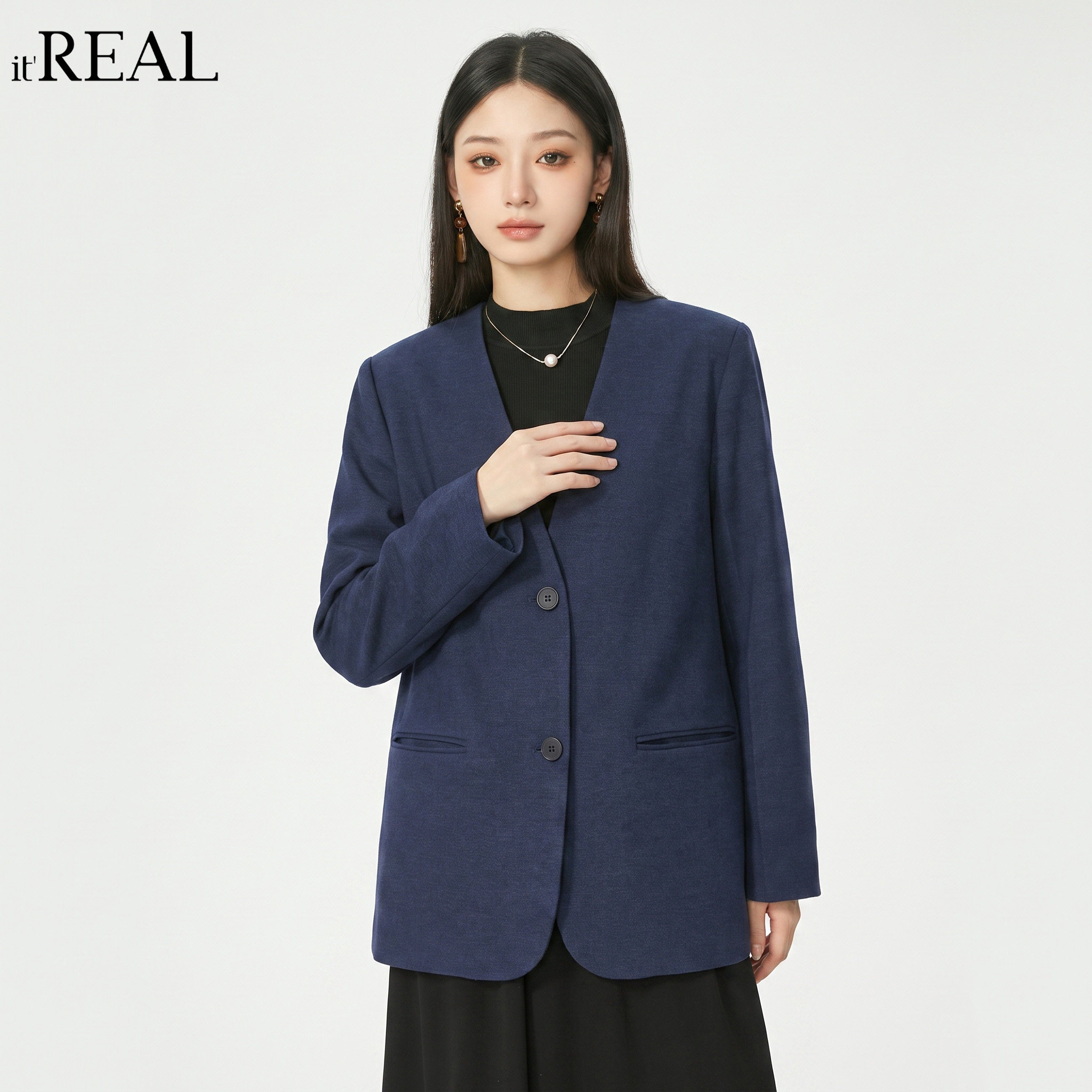 it'real长袖V领西装外套女2026春新款宽松显瘦无领通勤小西服