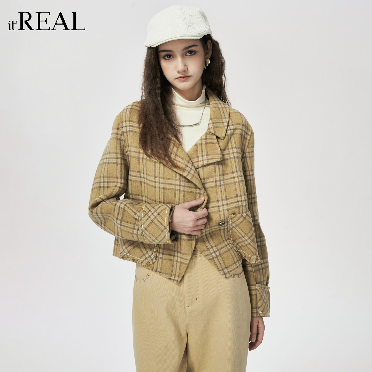 it'real瑞尔冬季新款复古格纹经典不规则呢子衣毛呢外套女