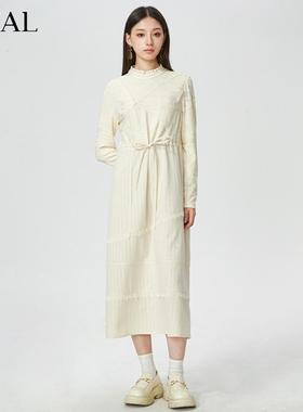 it'real瑞尔冬新款复古风蕾丝长袖收腰显瘦连衣裙