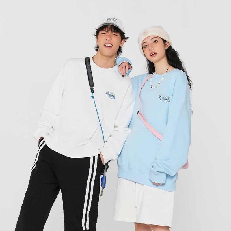 YKYB宽松设计感彩虹刺绣卫衣