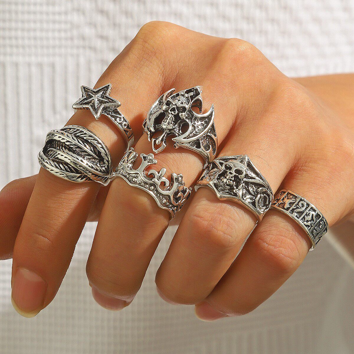 thumbnail for 6 suits, skull rings, men, European and American, exaggerated, niche, retro, gothic, punk, hip-hop, unique ring accessories