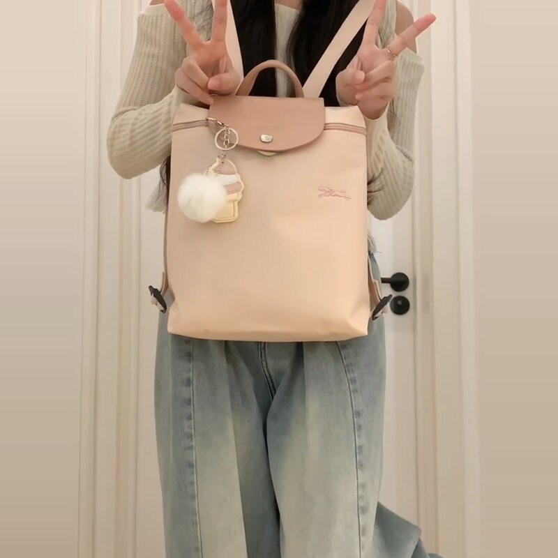 双肩包书包轻便高颜值背包大学生通勤初中生大容量可折叠可装ipad