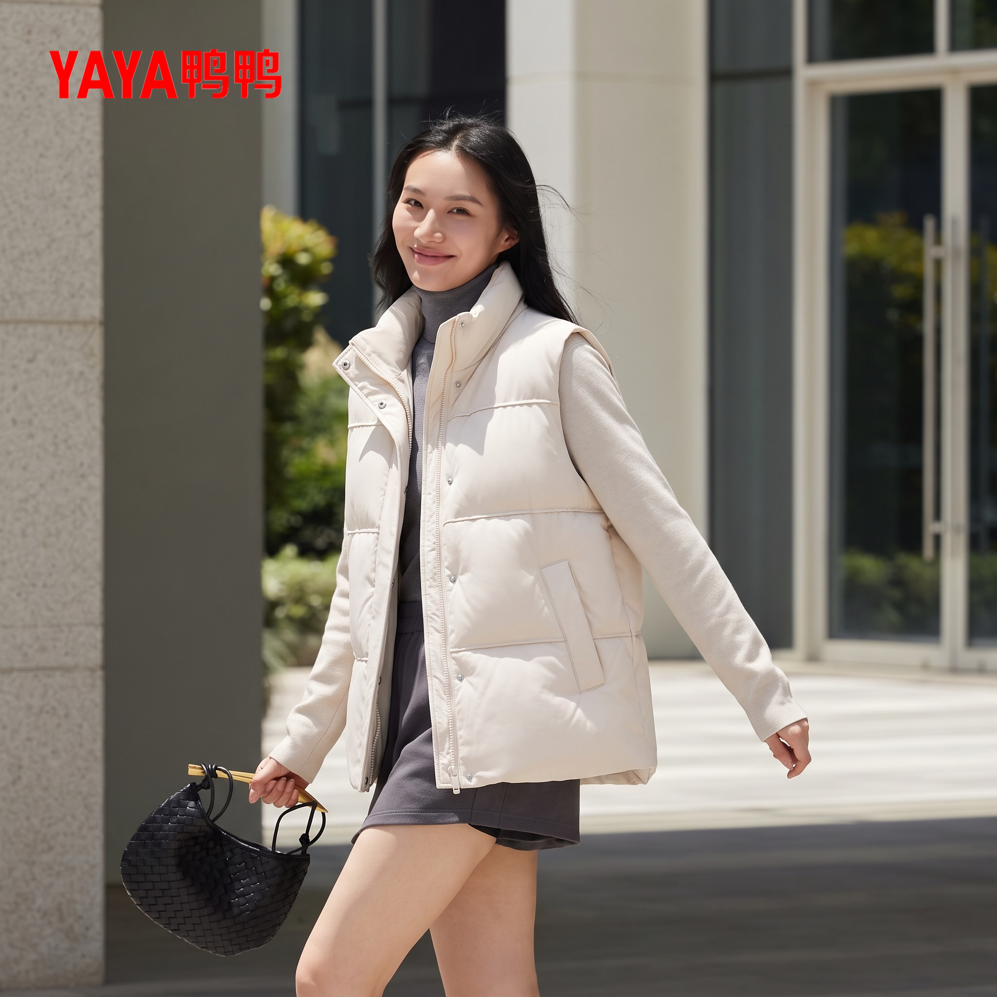 鸭鸭户外羽绒服女款轻薄款女士图片