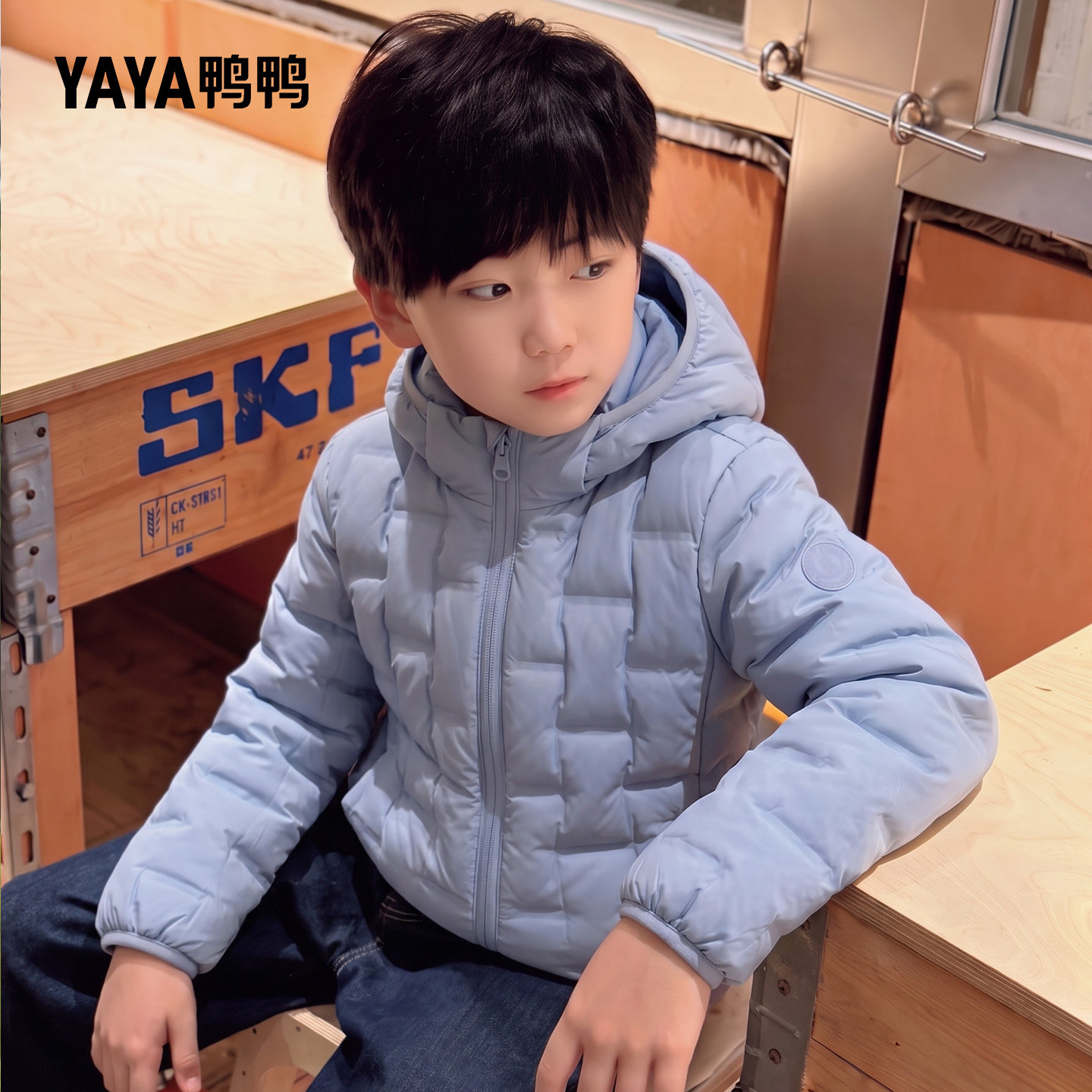 鸭鸭轻薄男童羽绒服2026新款超好看的羽绒上衣羽绒外套防风保暖
