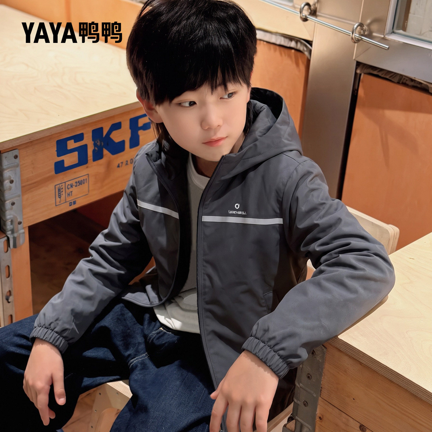 鸭鸭轻薄男童羽绒服2026新款轻薄羽绒服超好看的防风保暖羽绒外套