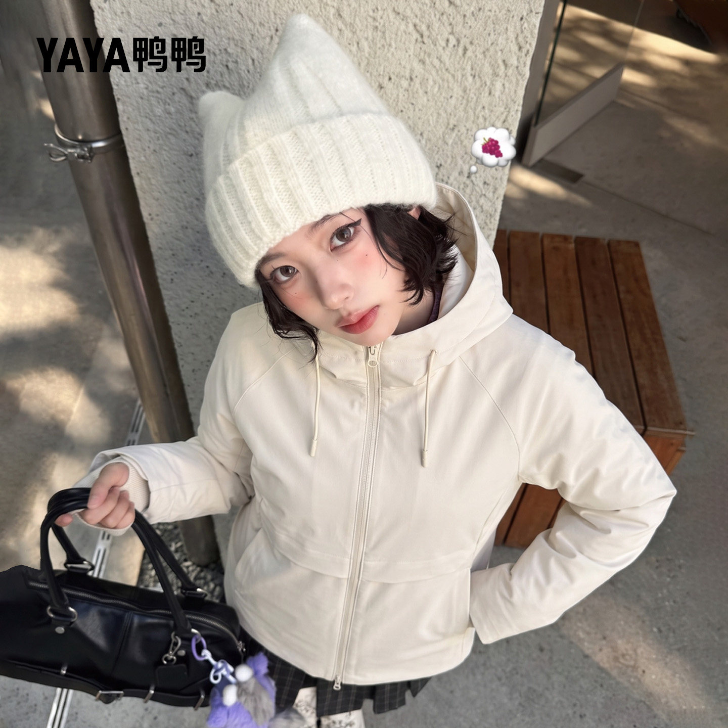 鸭鸭轻薄羽绒服女孩初高中生大学生短款保暖羽绒衣2026秋冬新款