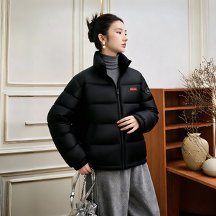 鸭鸭2025新款羽绒服女款轻薄好看小个子修身冬季短款保暖防风外套