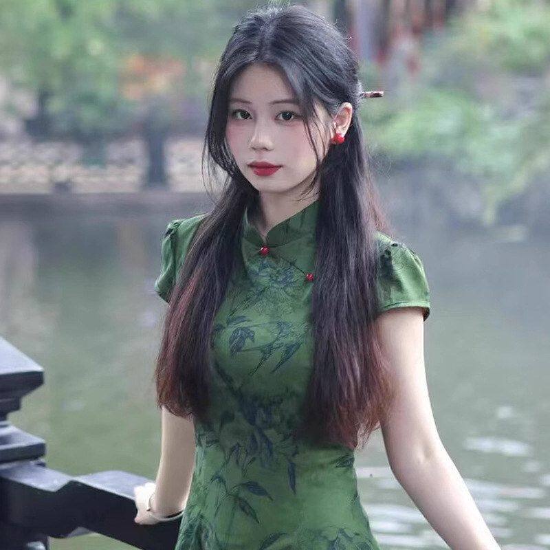 2025年新款新中式提花改良旗袍女春气质复古短袖连衣裙