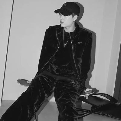 王嘉尔同款TEAMWANG休闲裤