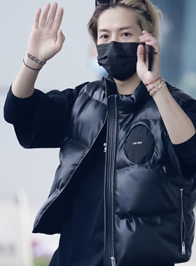 高品质王嘉尔同款TW字母气球拼接皮面羽绒服马甲90白鸭绒短款男女