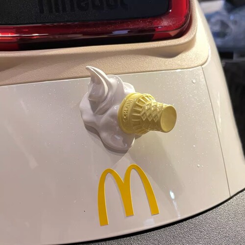 冰淇淋摆件电动车装饰小配件可爱车身贴画雅迪台铃九号爱玛通用