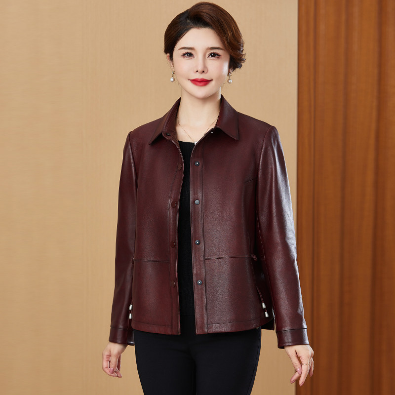 高端中老年真皮皮衣女2024春秋季海宁新款时尚绵羊皮短款夹克外套